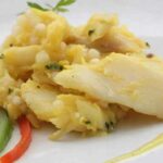 Salada de Fusilli com Bacalhau e Ovos de Codorna.