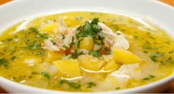 Receita de Caldo de Bacalhau com Batatas e Tomates