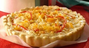 Quiche de bacalhau com alho-poró.