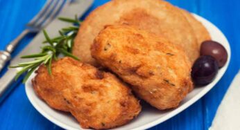 Bacalhau empanado com molho de ervas