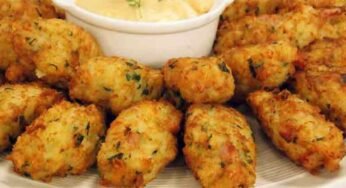 Bolinho de Arroz com Bacalhau Desfiado