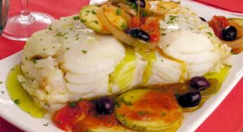 Lombo de Bacalhau com Refogado de Legumes