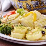 Bacalhau Grelhado com Legumes Mediterrâneos: Receita Fácil