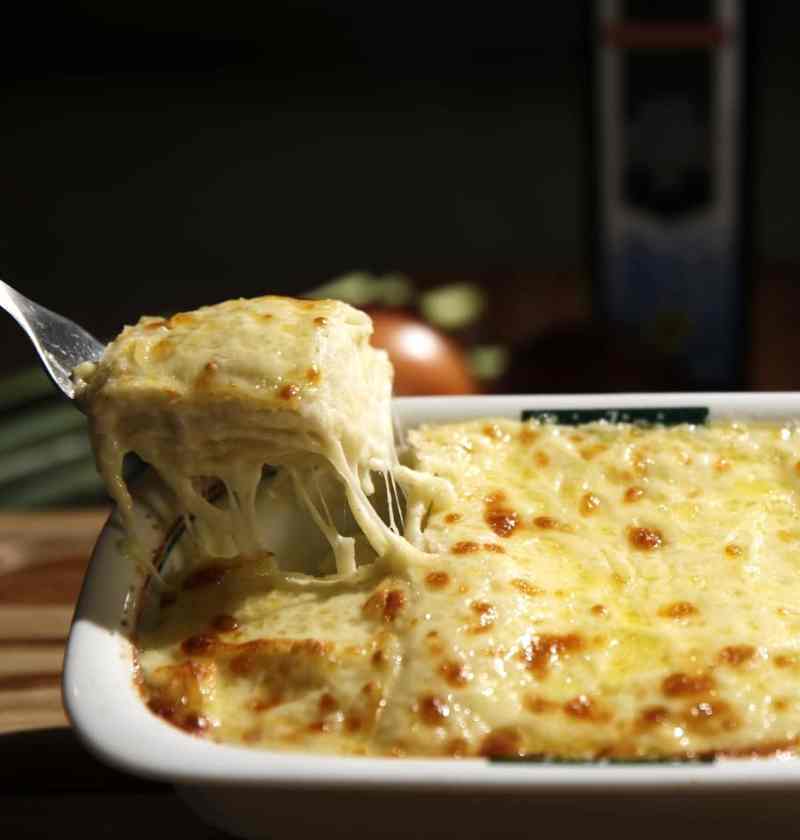 Bacalhau com Molho Branco e Ervas Finas