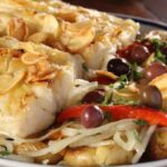 Bacalhau com Batatas e Cebolas: Receita Tradiconal