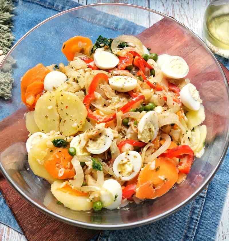 Bacalhau Desfiado com Batata e Cenoura